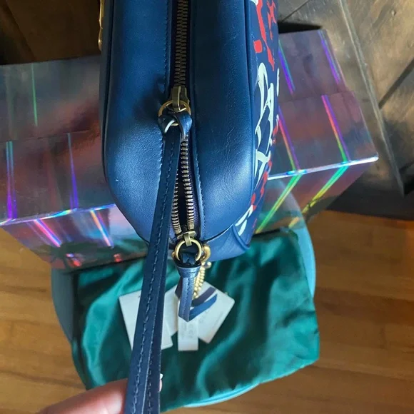 TRADED😍Gucci Rare GG Marking ghost Crossbody Chain Leather Bag Navy - Picture 7 of 14